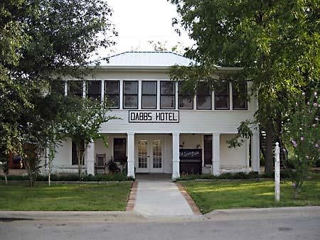 Dabbs Hotel Bed And Breakfast Llano ภายนอก รูปภาพ