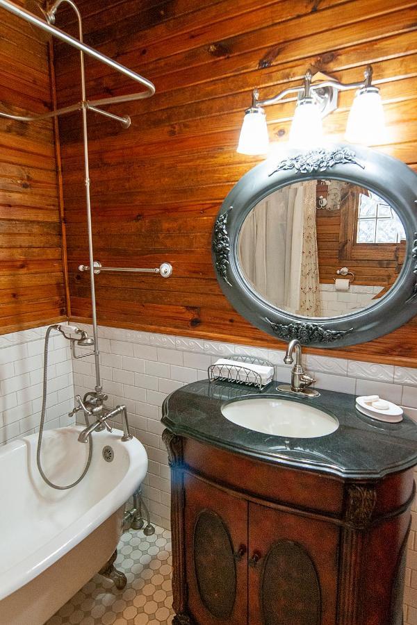 Dabbs Hotel Bed And Breakfast Llano ภายนอก รูปภาพ