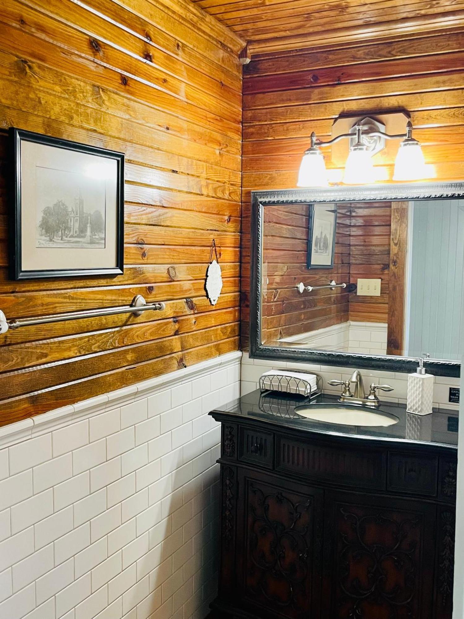 Dabbs Hotel Bed And Breakfast Llano ภายนอก รูปภาพ