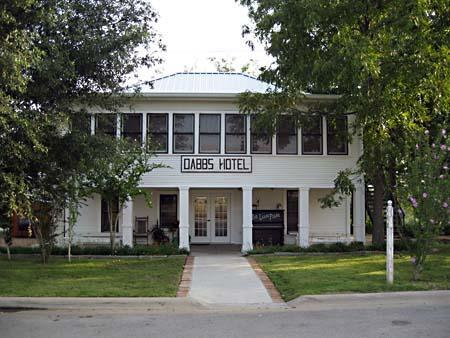 Dabbs Hotel Bed And Breakfast Llano ภายนอก รูปภาพ